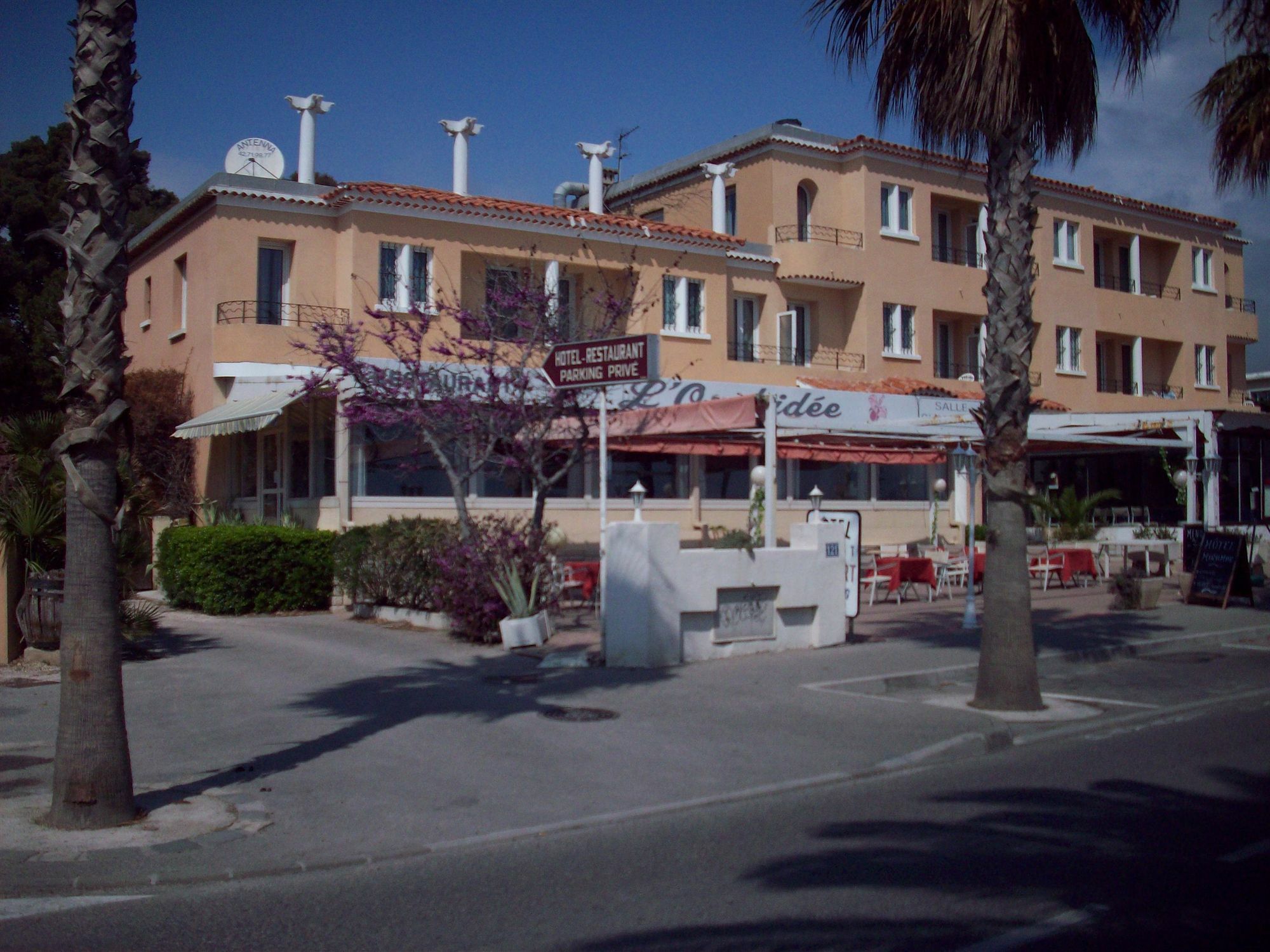 Hotel Restaurant Miramar L'Orchidee La Ciotat Exterior foto